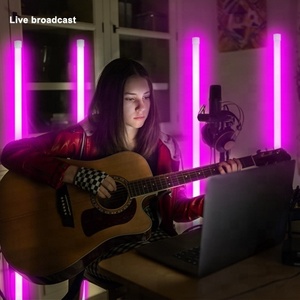 ขายส่งไฟ LED ถ่ายภาพ T8 18w ไร้สาย RGB ไฟเวทีรีโมทคอนโทรลสีเต็มรูปแบบพร้อมฐานกลมปรับได้ - Product Image 6