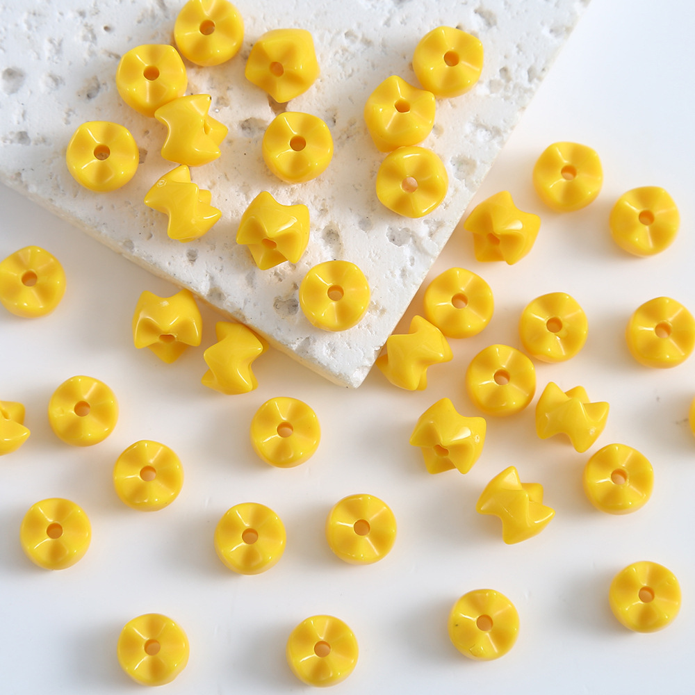 สีเหลือง