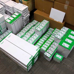 TM200CE24T Módulo de salida de entrada analógica PLC Controlador programable Modicon Convertidor de frecuencia eléctrico Modbus