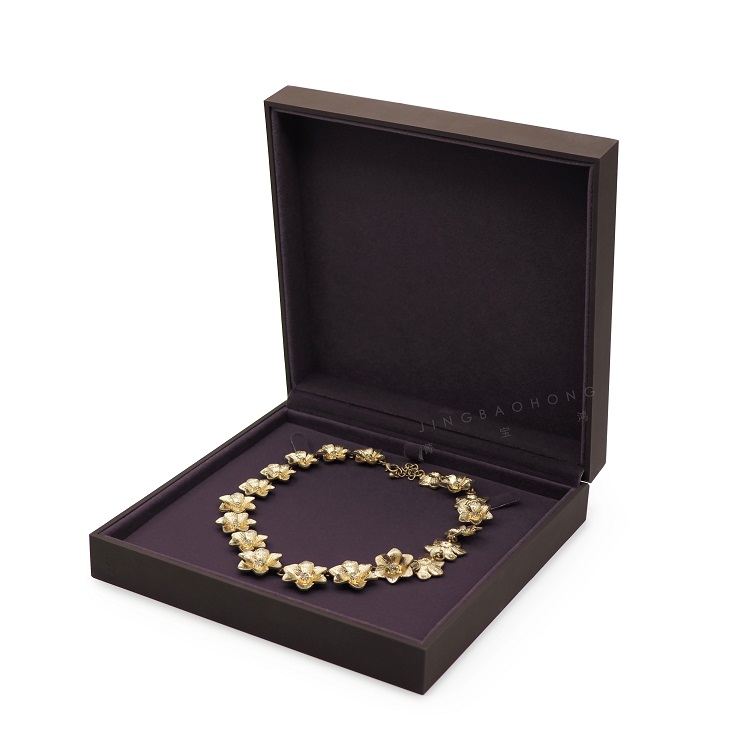 Scatola set marrone