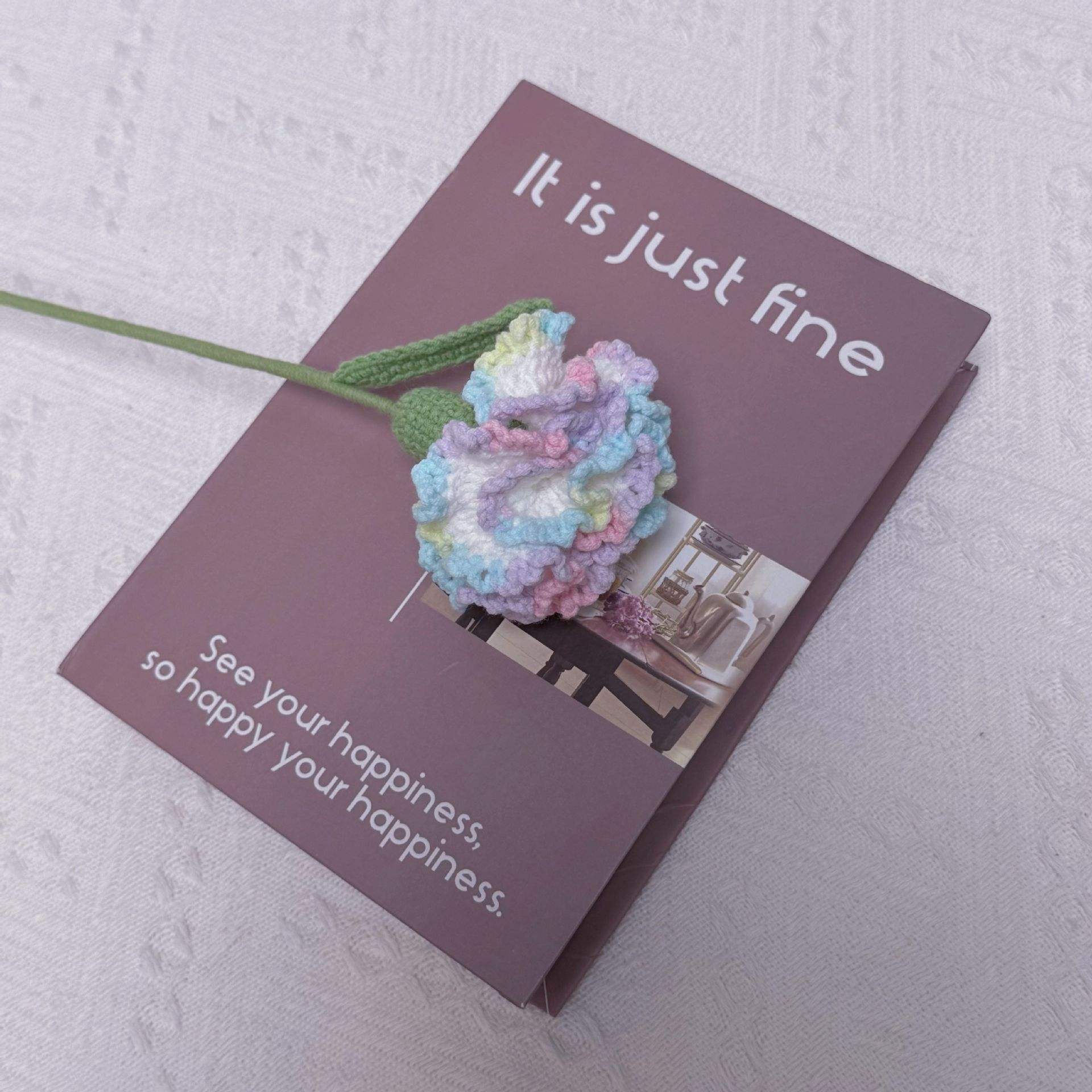 สีแดงเข้ม