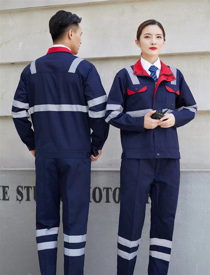 สีน้ำเงินเข้ม