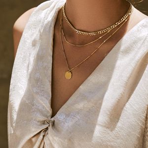 New Fashion Europe and America Round Pendant Double <strong>Chain</strong> Necklace Gold Multilayer Stackable Necklace Accessories for Women