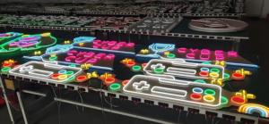 Özelleştirilebilir yeni LED Neon burcu kurulu pembe işık etkisi AC/DC güç için iş merkezi parkı açık yapılan akrilik lamba vücut - Product Image 5