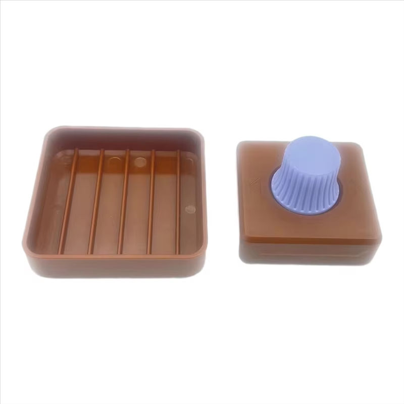 สีน้ำตาล