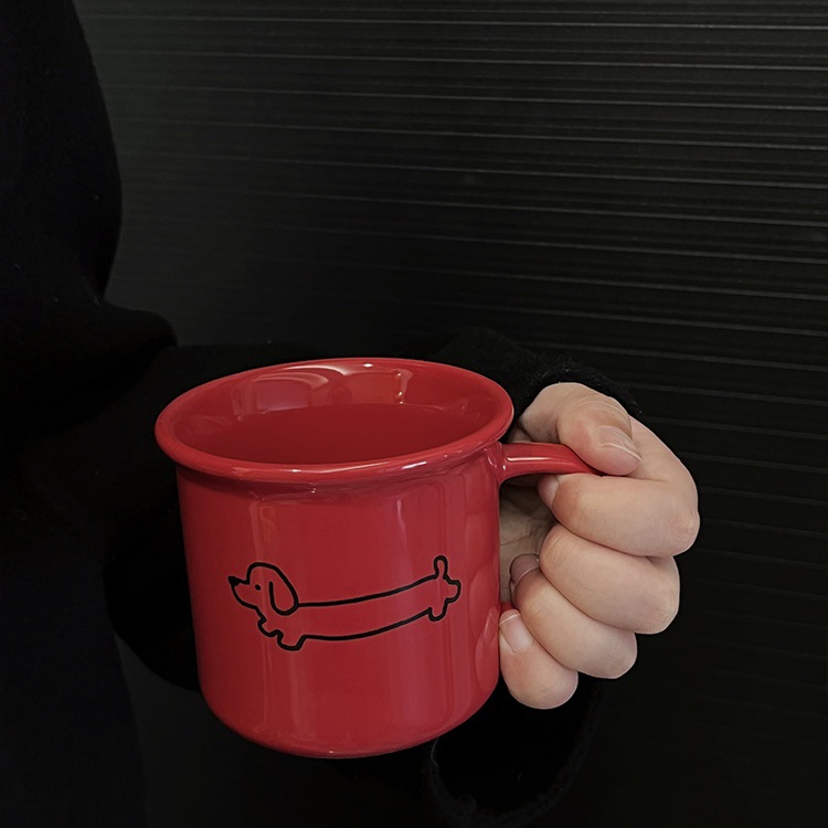 Taza única de salchicha roja