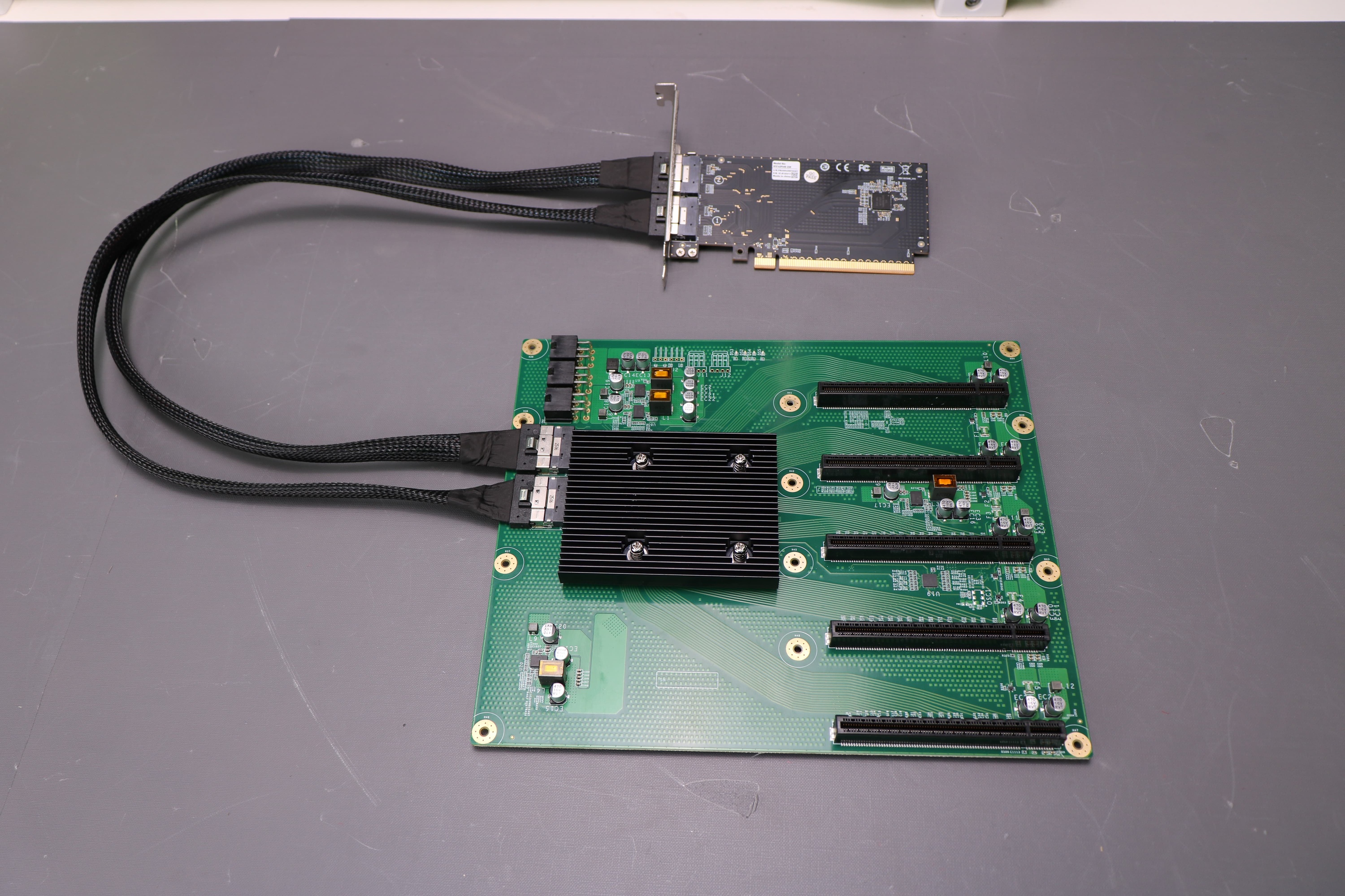 PEX88096 5GPU ภายนอก