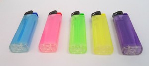 带打火石的大方形塑料车轮打火机方便易用 - Product Image 5