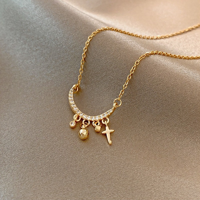 cross pendant