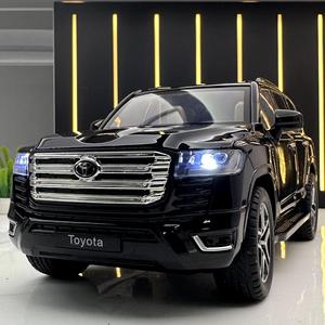 โมเดลรถ1:24 Land Cruiser LC300รถโมเดลรถของเล่นแบบดึงกลับที่มีเสียงและเบา - Product Image 6