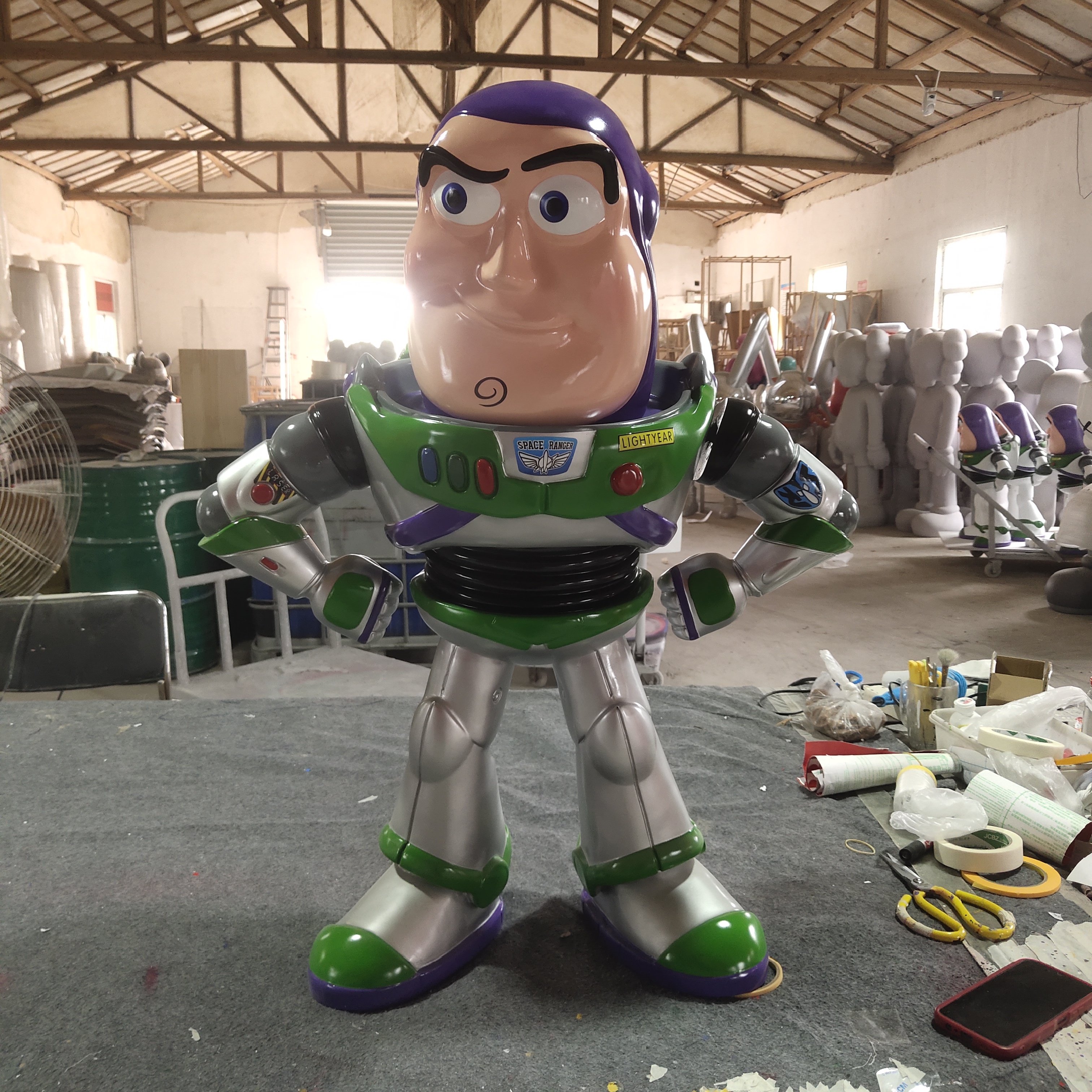 Buzz Lightyear plateado - Altura: 90 cm