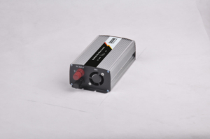 DC a AC Multi-Voltaje Power Inverte 24/48/300 Potencia de salida W DC Voltaje de entrada 12V Inversor de onda sinusoidal modificada - Product Image 3