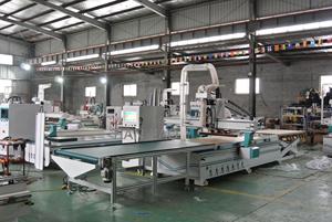 Máquina enrutadora de madera CNC ATC, nuevo Motor de anidamiento, sistema de descarga de carga, herramienta, método de alimentación para muebles de puerta de armario de cocina - Product Image 2