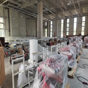 <strong>Robot</strong> <strong>Machine</strong> <strong>Loading</strong> and <strong>Unloading</strong> Industrial <strong>Robot</strong>, AGV Workpiece Transfer Car, Intelligent Factory <strong>Robot</strong> Automation