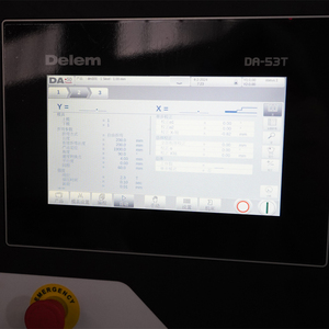 דיוק גבוה 40t/1600 מ "מ גיליון מתכת הידראולי <span class=keywords><strong>cnc</strong></span> מכונת לחץ בלם עם <span class=keywords><strong>da66t</strong></span> 58t 53t מערכת