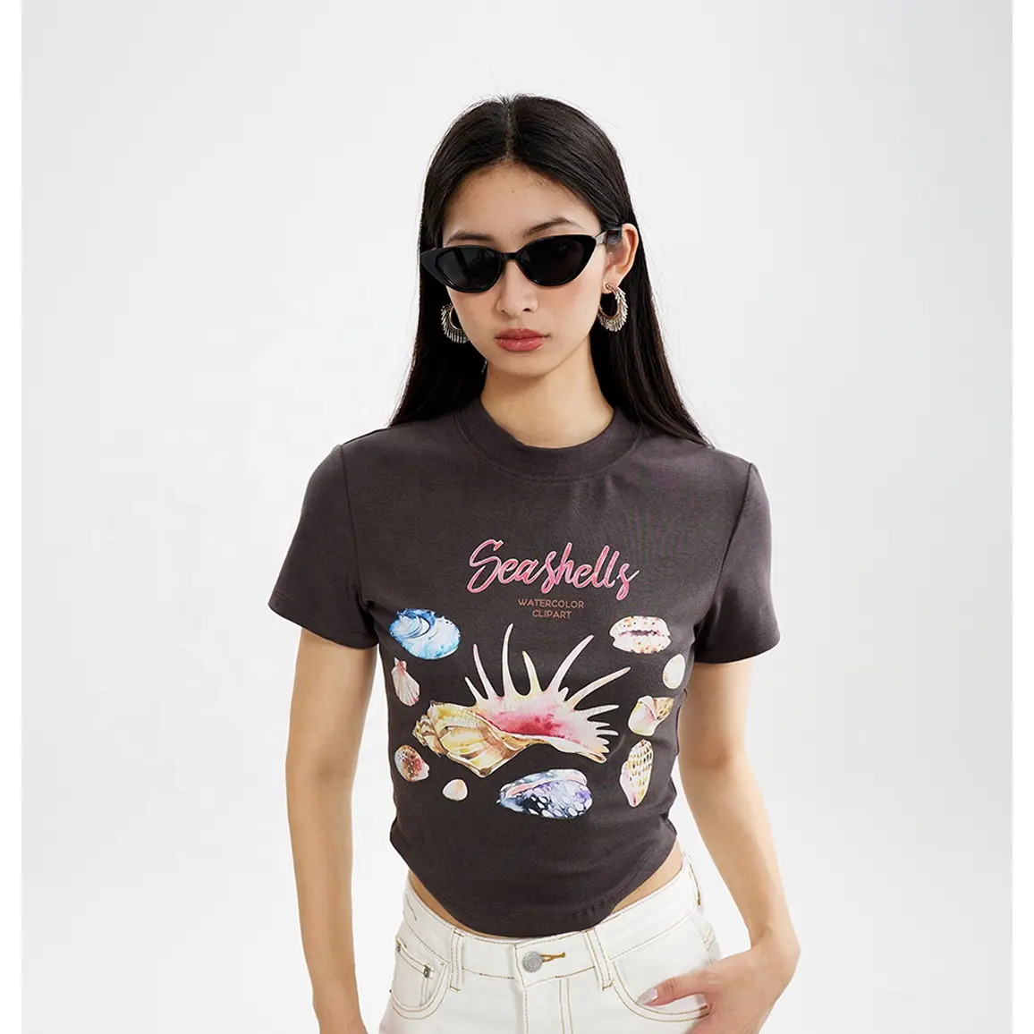 Camiseta feminina estampada em algodão com letras e conchas de manga curta com gola ultra magro e temperos doces para meninas
