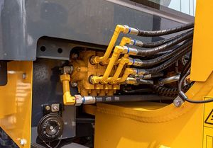 专业平地机PY320T-道路项目的精密叶片控制和全地形稳定性 - Product Image 4
