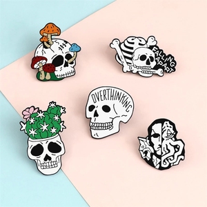 Ghim Tráng Men Đầu Lâu Màu Tối Phong Cách Punk Ghim Cài Xương Xương Xương Xác Hình Nấm Phù Hiệu Ghim Cài Ve Áo Sơ Mi Vải Denim Trang Sức Phong Cách Gothic Cho Trẻ Em - Product Image 1