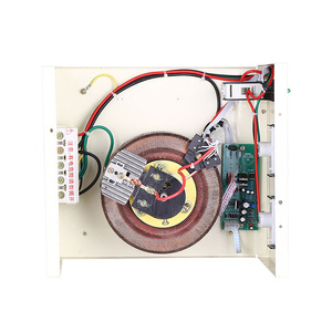 Estabilizador de voltaje automático Relé de uso doméstico monofásico Entrada de 150-260V Salida de 220V Regulador de voltaje de CA 2000W Potencia relacionada - Product Image 4
