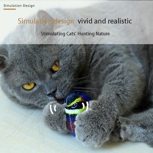 Xianchanpets, nuevo estilo, juguetes interactivos de hierba gatera, pájaro simulado de plumas chirriantes para gatos y perros de interior jugando - Product Image 3