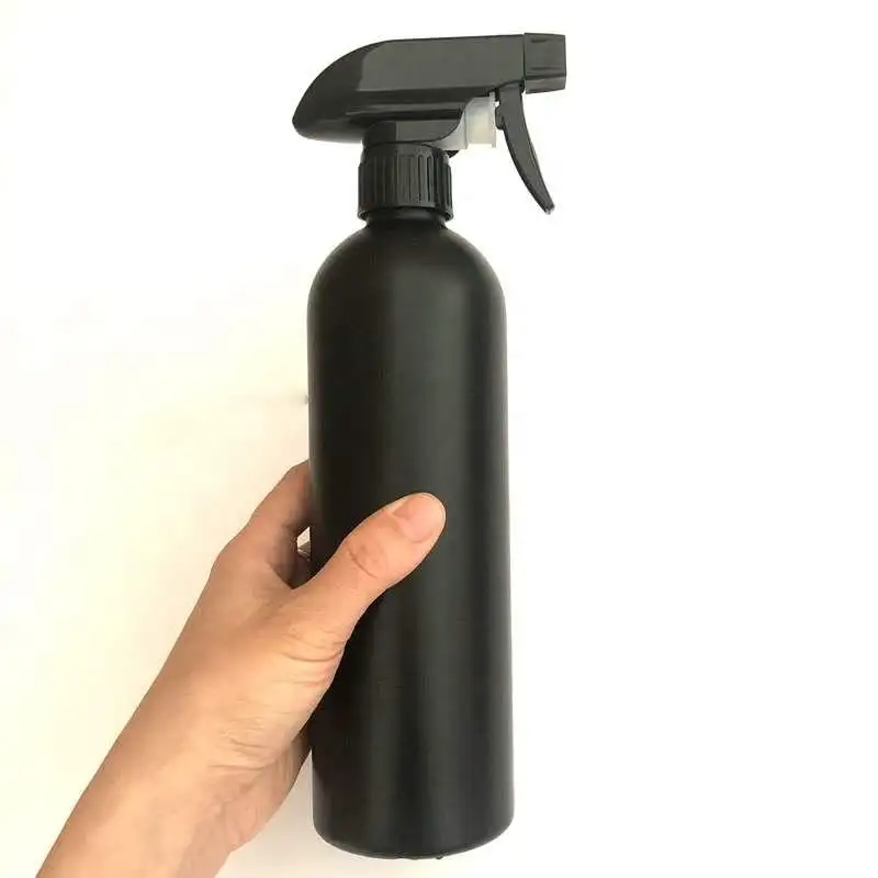 Flacone Spray con innesco per pulitore vuoto nero opaco da 500ml da 17 once personalizzato in Hdpe