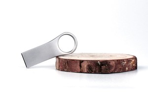 批发定制迷你金属<span class=keywords><strong>USB</strong></span> 2.0 3.0棒顶部销售4gb-128gb带标志笔式和礼品芯片尺寸的u盘