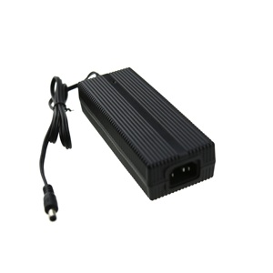 厂家直销桌面 110v 输入、 5v 12v 24v 双输出 2000ma 2 Amp 2.5a 4a 5a 8a 10a 医学线性电源供应器