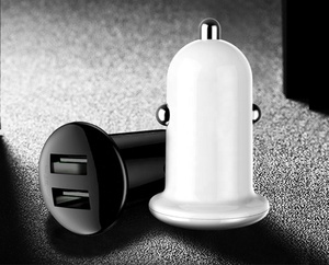 热卖5V 3.1A <span class=keywords><strong>USB</strong></span>迷你汽车充电器-端口适配器插座发光二极管香烟插座快速双<span class=keywords><strong>USB</strong></span>汽车充电器快速充电
