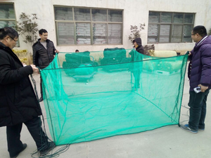 UV 40-100 Mesh küçük balık besleyici balık yetiştiriciliği için HDPE düğümsüz Net balıkçılık kafes ağları - Product Image 5