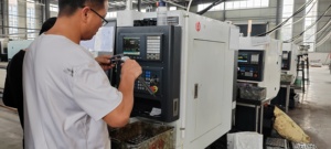 Centro di lavoro di programmazione softwe a 3 assi con контроллер semplice Fresatrici на metalli con pantografo CNC на pti - Product Image 3