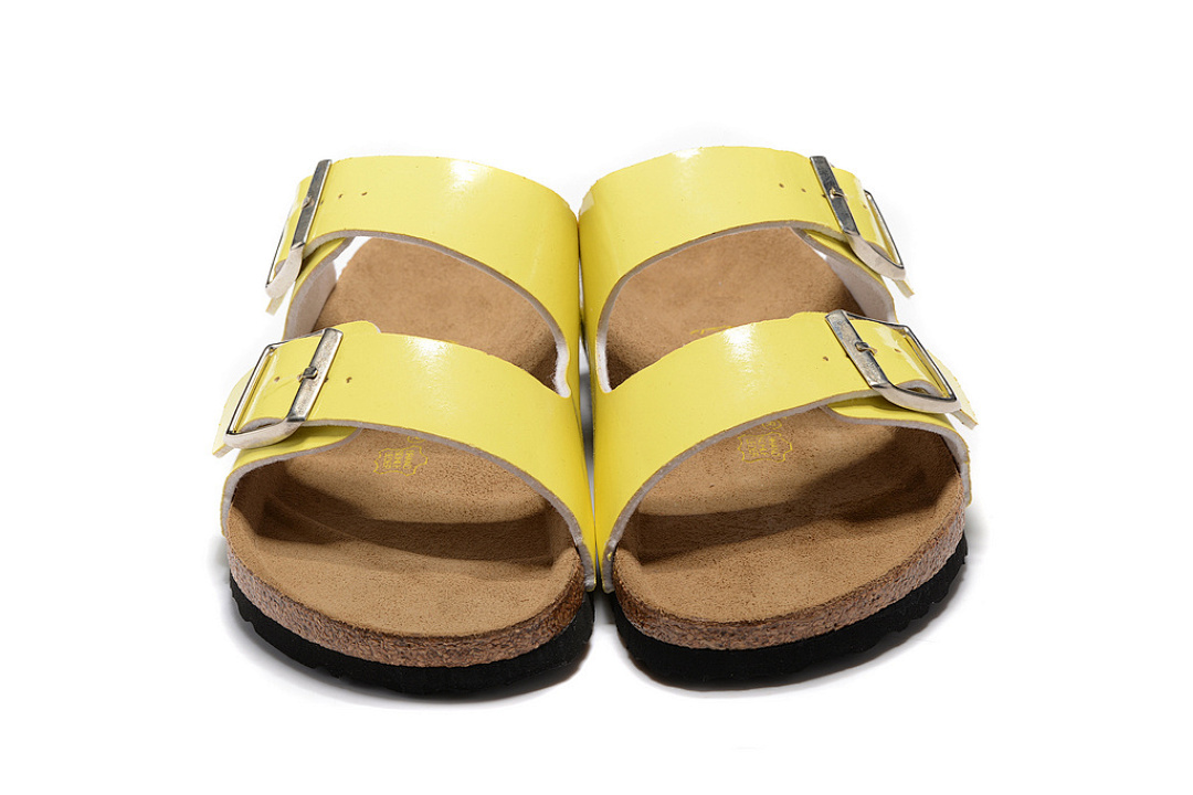 Cuir jaune brillant