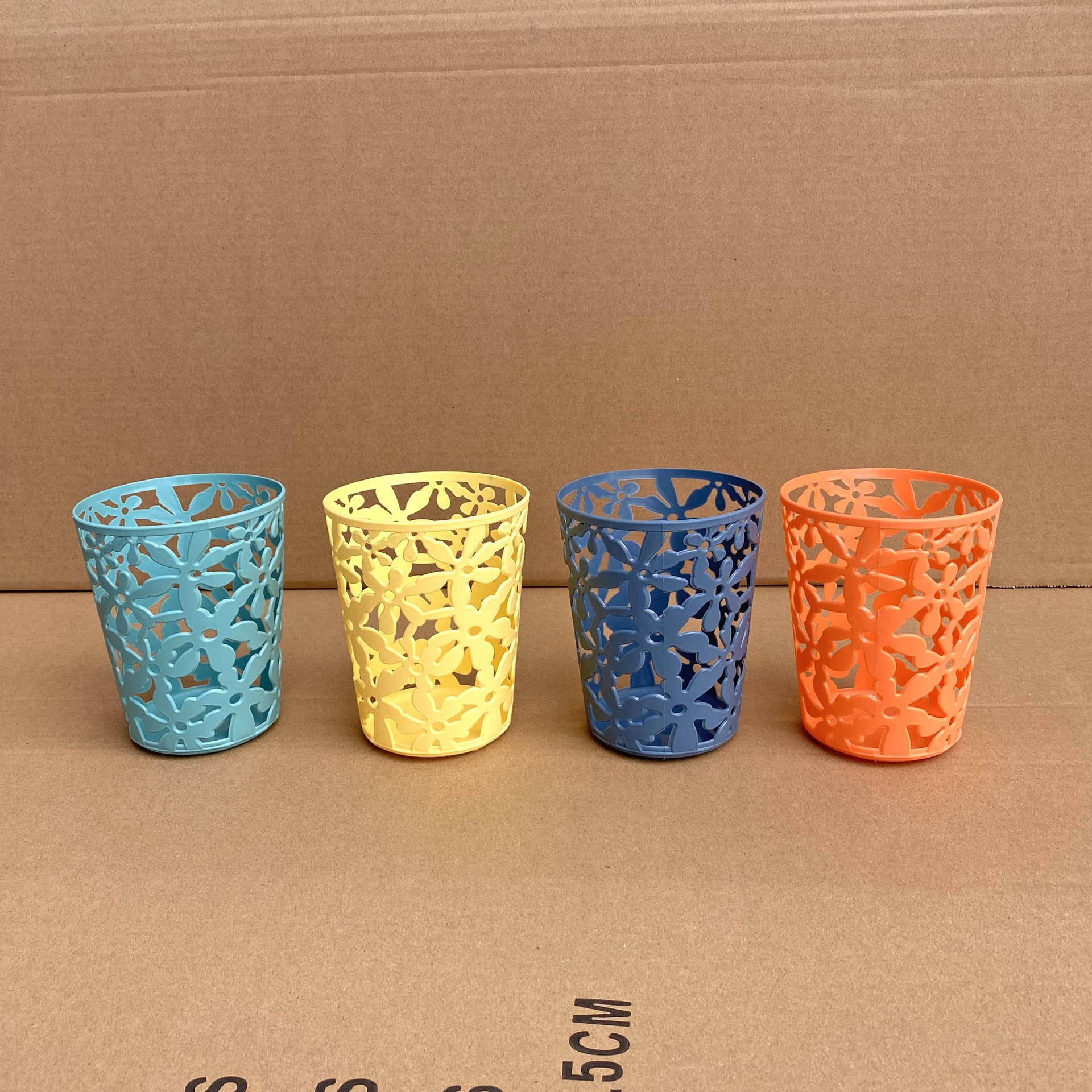 037, panier de rangement quadricolore (480/carton)