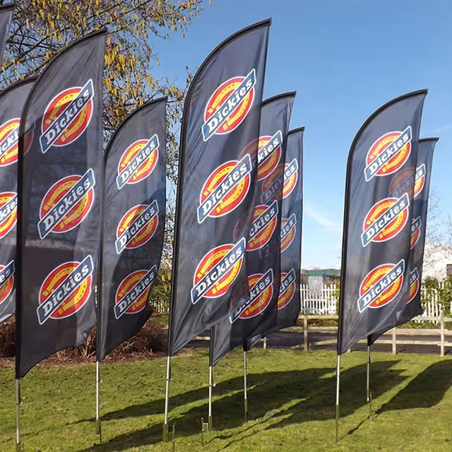 Spanduk Bendera Promosi Cetak Kustom Luar Ruangan, Iklan Bisnis Bentuk Air Mata Bendera Pantai