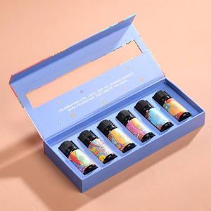 Caja de exhibición de aceite esencial de lujo personalizada Perfume embalaje esencial caja de regalo magnética con ventana caja de juego de aceite esencial - Product Image 1