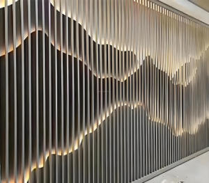Asia Style 30x30 Aluminum <strong>Ceiling</strong> <strong>Tiles</strong> Curved <strong>Grid</strong> Components with False Walled &amp; Gypsum Fence Fireproof Outdoor Application