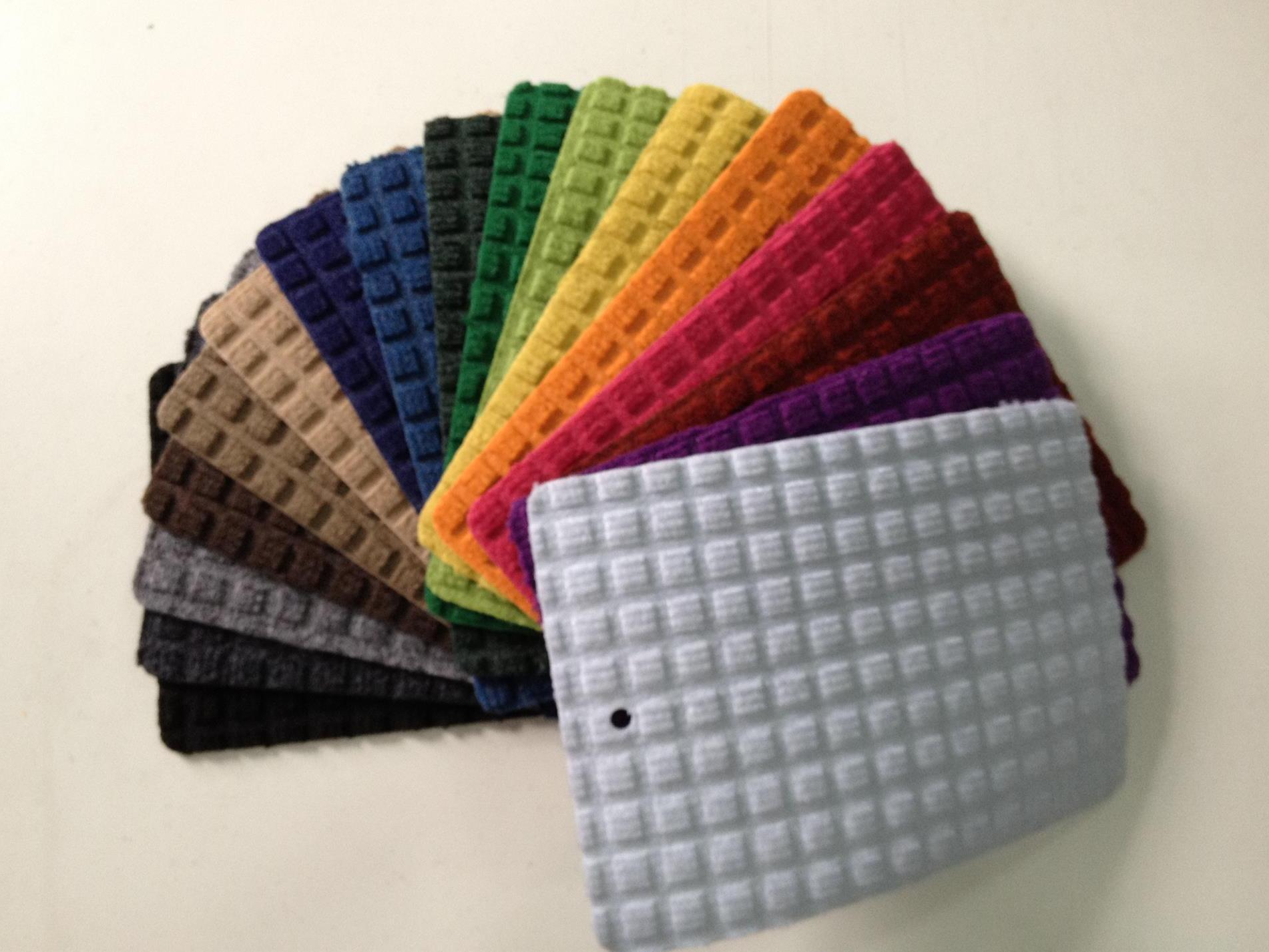 14 options de couleurs