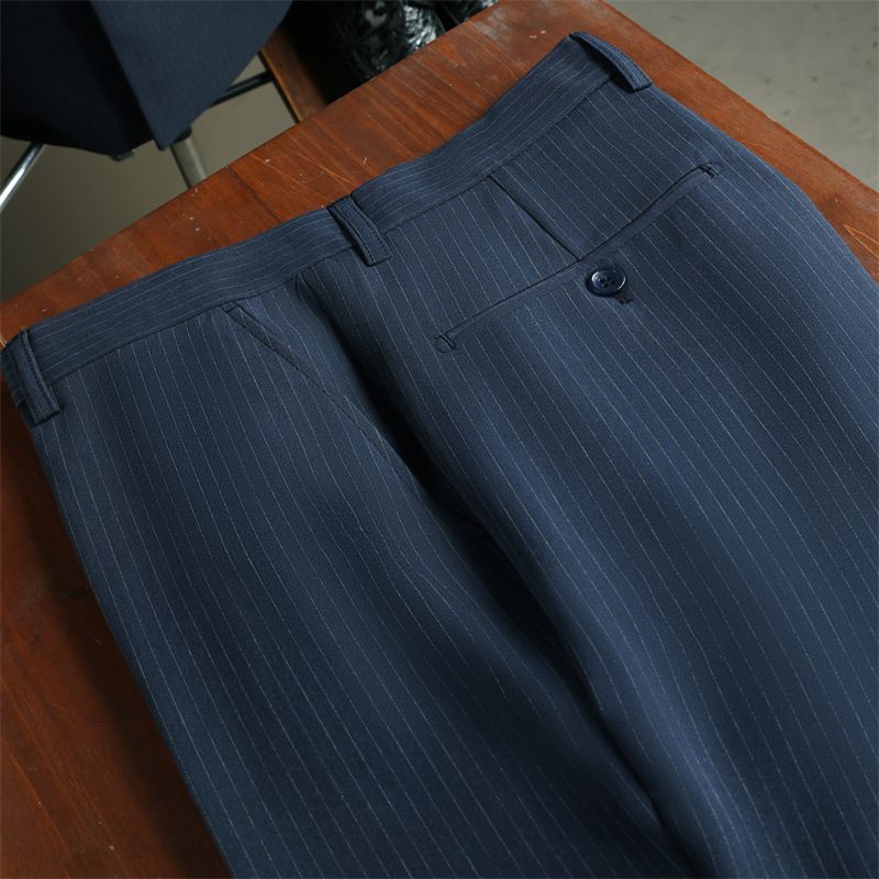 Bleu marine (pantalon seul)