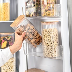 批发厨房食品储存容器透明塑料调味罐，带密封竹盖