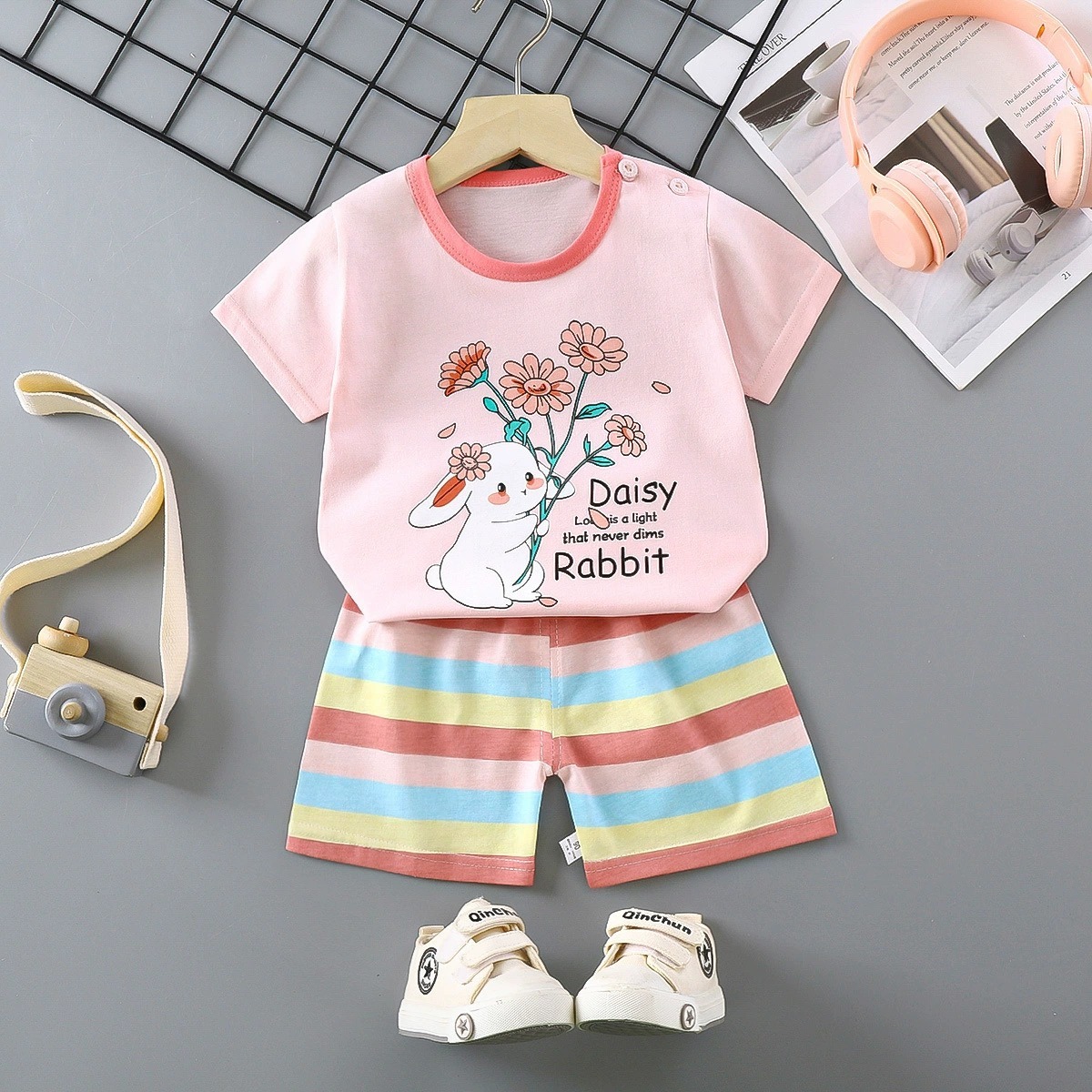 Rabbit Tee Set