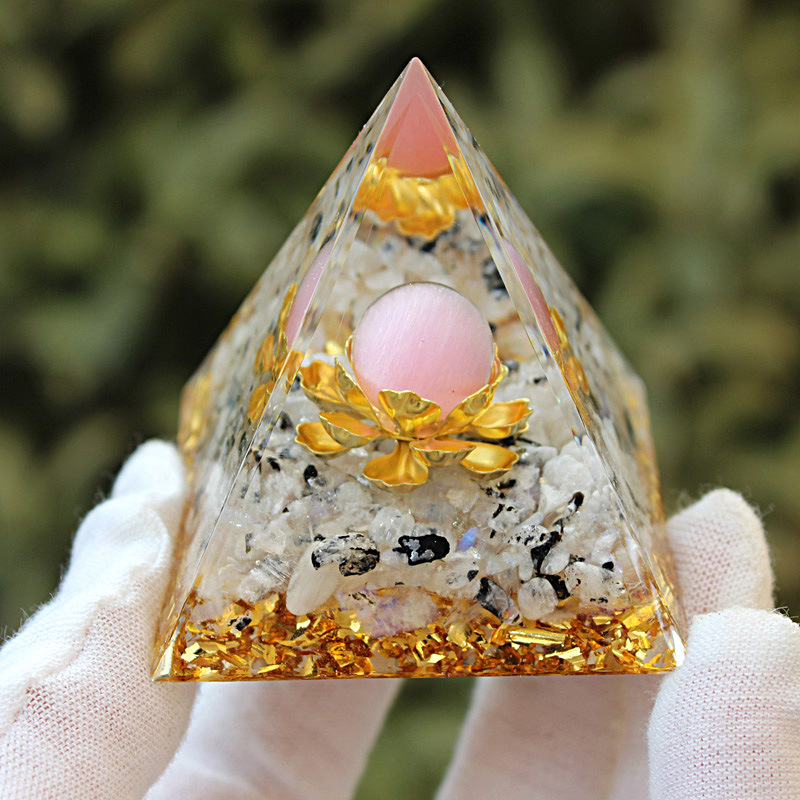 QK Pink Cat's Eye Moonstone
