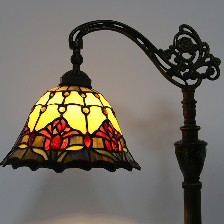 LongHuiJing 10Inch European tulip lampshade floor Lamp Living Room reading lamps Art stained glass floor lamps