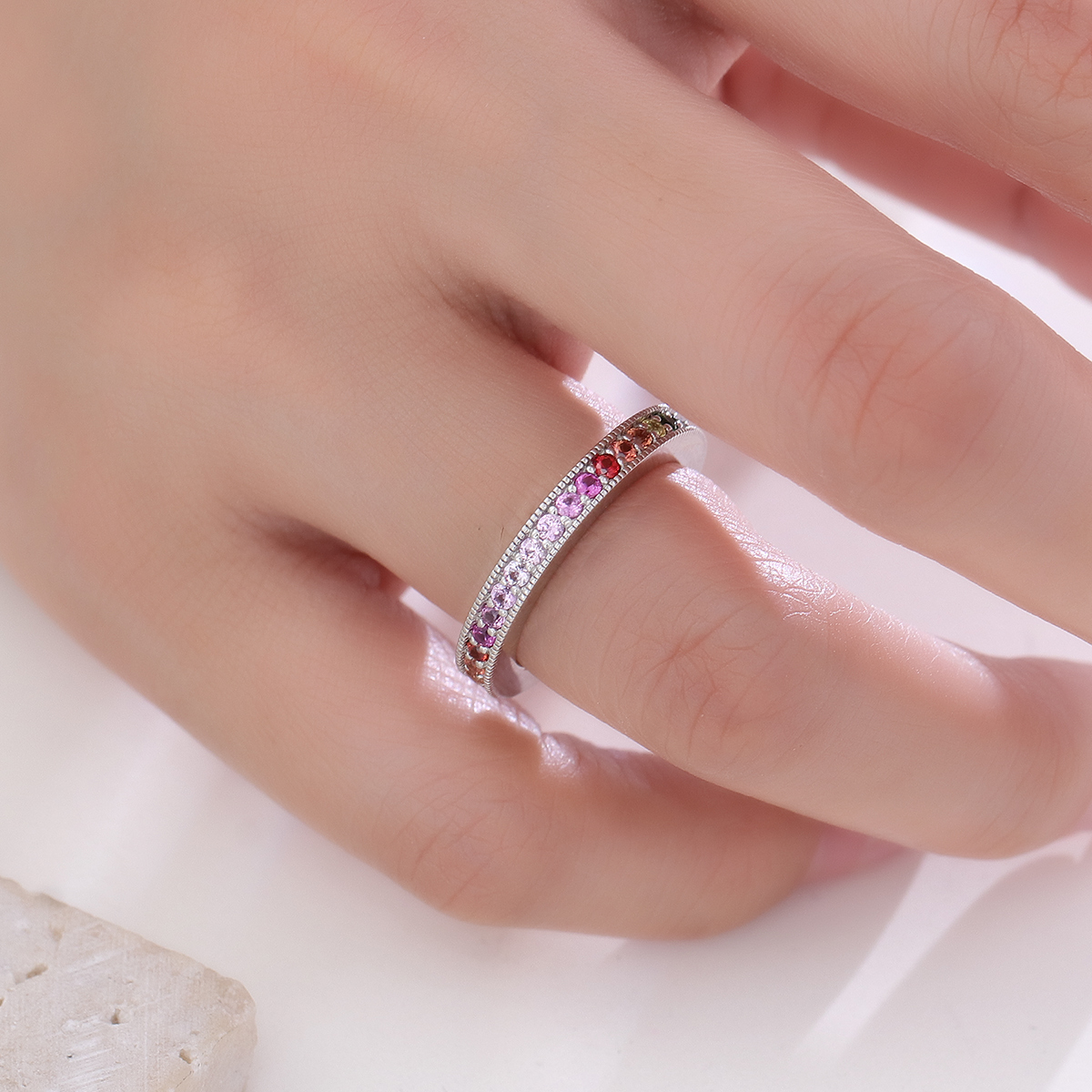 Bague en or 14 carats massif avec pierre de laboratoire
