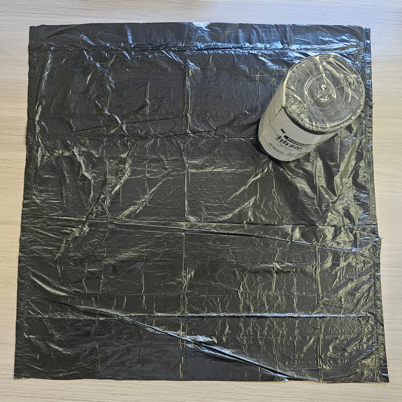 Black dotted pattern, 45*45cm, 50 pieces, 2 strands