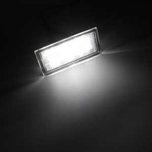 ナンバープレートテールランプBMW <span class=keywords><strong>7</strong></span>シリーズE65 E66サルーンオート<span class=keywords><strong>LED</strong></span> 12V新プラスチックCanbusソケットCanbus機能