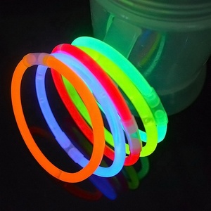 Các loại màu sắc GLOW STICK 8 inch phát sáng trong bóng tối Vòng đeo tay ban nhạc cao cấp 8 inch lumistick Vòng đeo tay cho Đảng - Product Image 1
