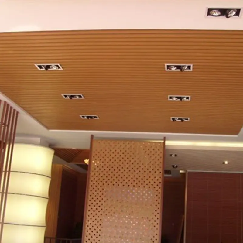 Vente en gros de panneaux de plafond isolés en bois et plastique, panneaux de plafond en Pvc Composite à emboîtement