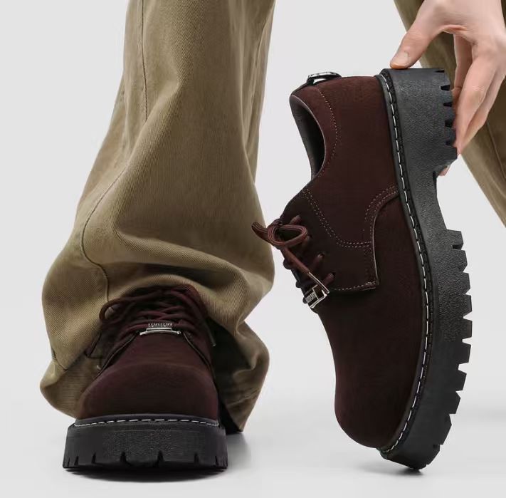 Brown red