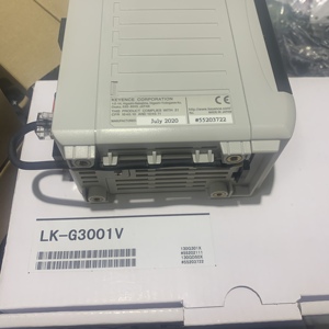ตัวควบคุม LK-G3001 Keyence LK-G3001V ควบคุมเลเซอร์ดิสเพลสเซอร์ใหม่ของแท้