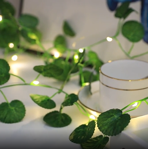 2M <span class=keywords><strong>LED</strong></span> עלים קיסוס עלה זר פיות מחרוזת אורות מסיבת גן דקור מנורת מחרוזות עבור מקורה חיצוני חג המולד