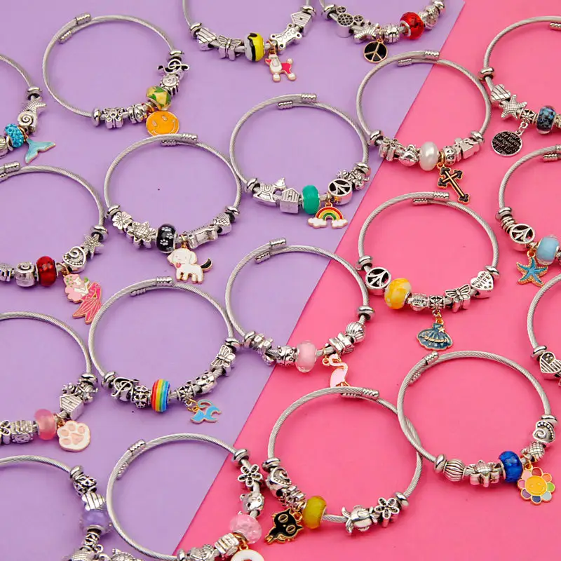 24 estilo nuevo de las mujeres de la bobina de acero inoxidable de alambre de acero pulsera de giro ajustable pulsera de cuentas de cristal Flamingo amor encanto pulsera